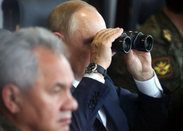 Ông Putin đích thân giám sát cuộc tập trận khiến NATO "nóng mắt" - Ảnh 1