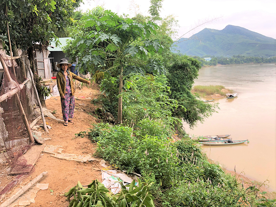 Quảng Nam: Người dân sống ven sông Thu Bồn nơm nớp nỗi lo sạt lở - Ảnh 1