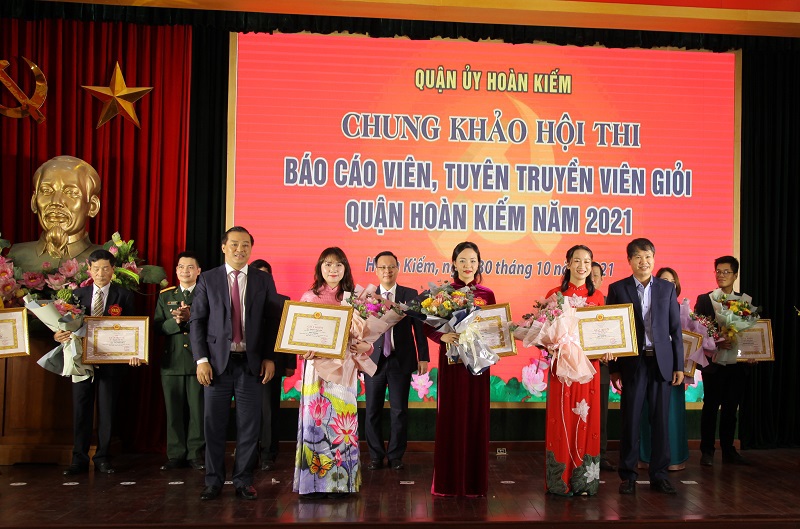 Quận Hoàn Kiếm: Chung khảo Hội thi Báo cáo viên, Tuyên truyền viên giỏi năm 2021 - Ảnh 5