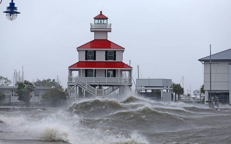 Bão “quái vật” Ida càn quét Mỹ, hơn 1 triệu ngôi nhà ở Louisiana bị mất điện - Ảnh 1