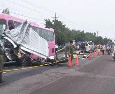 Tai nạn xe khách kinh hoàng ở Tây Ninh, 14 người thương vong - Ảnh 3