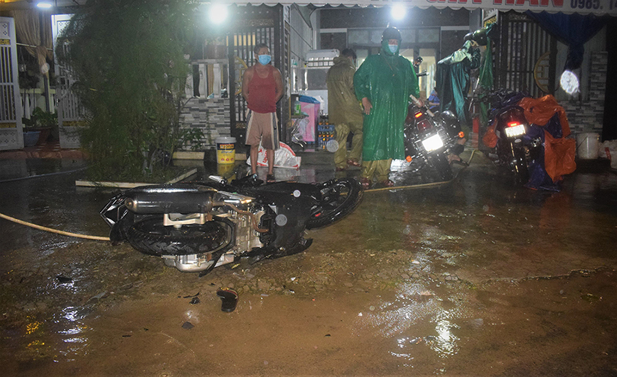 Quảng Nam: 3 xe máy tông liên hoàn khiến 3 người tử vong - Ảnh 1