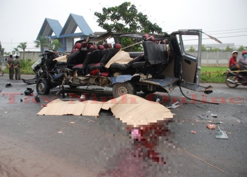 Tai nạn xe khách kinh hoàng ở Tây Ninh, 14 người thương vong - Ảnh 1