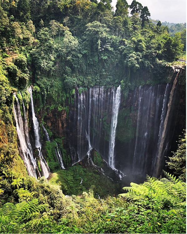 Cảnh đẹp như cổ tích ở thác nước đẹp nhất Indonesia - Ảnh 4
