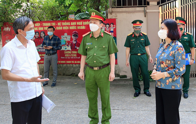 Phó Bí thư Thường trực Thành ủy Nguyễn Thị Tuyến: Thực hiện nghiêm phác đồ điều trị với bệnh nhân F0 - Ảnh 1