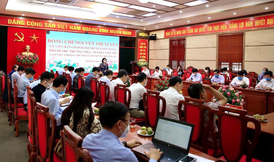 Phó Bí thư Thường trực Thành ủy Nguyễn Thị Tuyến: Hỗ trợ, tháo gỡ khó khăn để Thanh Oai trở thành quận giai đoạn 2025-2030 - Ảnh 3