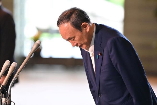Thủ tướng Nhật Bản từ chối tranh cử để tập trung chống dịch - Ảnh 1