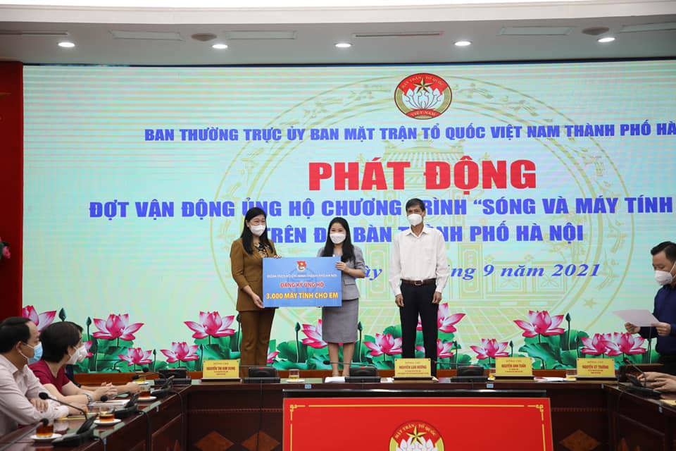 Thành phố Hà Nội phát động chương trình "Sóng và máy tính cho em" - Ảnh 2