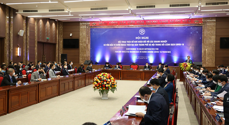 Bí thư Thành ủy Đinh Tiến Dũng: Hà Nội luôn sẵn sàng chào đón các nhà đầu tư nước ngoài - Ảnh 2