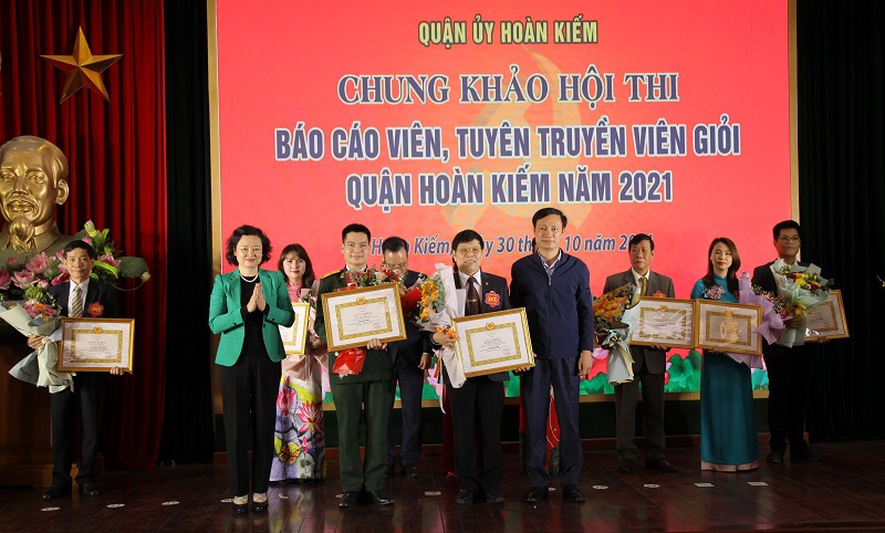Quận Hoàn Kiếm: Chung khảo Hội thi Báo cáo viên, Tuyên truyền viên giỏi năm 2021 - Ảnh 4