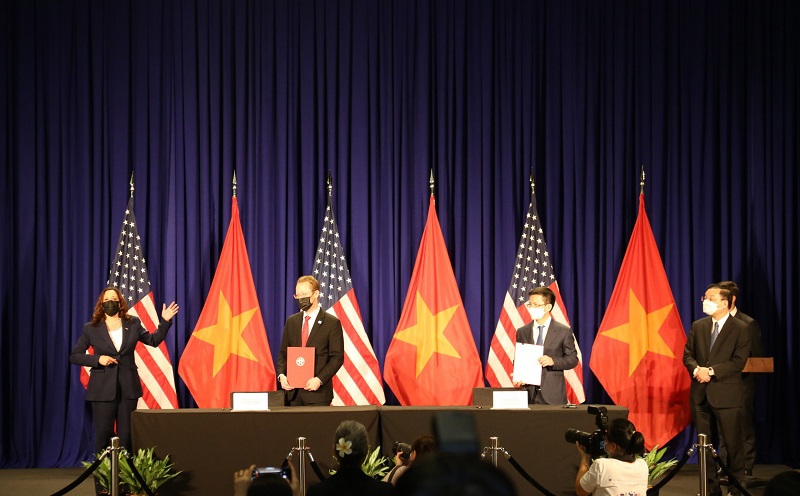 Phó Tổng thống Mỹ chứng kiến lễ ký thỏa thuận cho thuê đất xây trụ sở Đại sứ quán tại Hà Nội - Ảnh 3