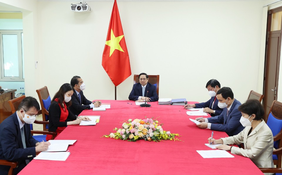 Thủ tướng đề nghị COVAX ưu tiên phân bổ vaccine cho Việt Nam "càng nhanh càng tốt, càng nhiều càng tốt" - Ảnh 1