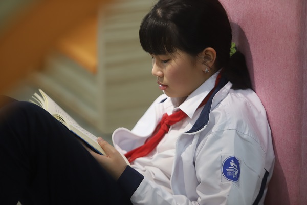 Vận động đóng góp kinh phí mua sách giáo khoa cho học sinh gặp khó tại TP Hồ Chí Minh - Ảnh 1