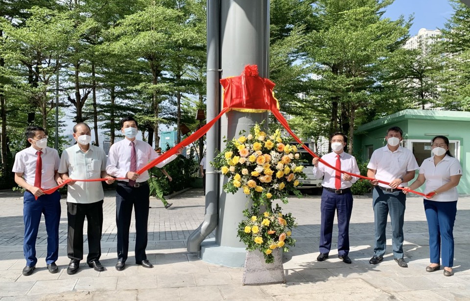 Quận Thanh Xuân: Gắn biển 2 công trình chào mừng kỷ niệm 25 năm thành lập quận - Ảnh 4