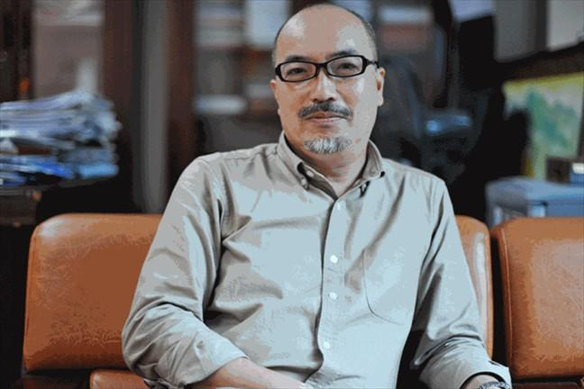 Vi Kiến Thành, một tên tuổi lớn của làng điện ảnh Việt Nam, đã tạo ra nhiều tác phẩm để lại dấu ấn trong lòng khán giả. Hãy cùng chiêm ngưỡng những tác phẩm của ông và khám phá tài năng sáng tạo của một nhà làm phim tài năng.