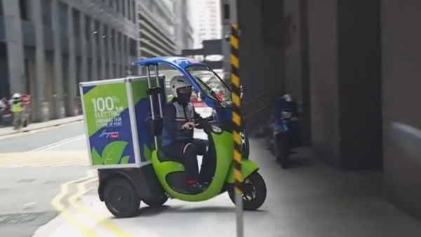 Thách thức với xe máy điện nhìn từ Singapore - Ảnh 1