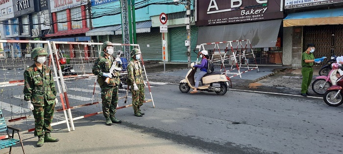 TP Hồ Chí Minh: Người dân chấp hành nghiêm túc lệnh cấm ra đường - Ảnh 1