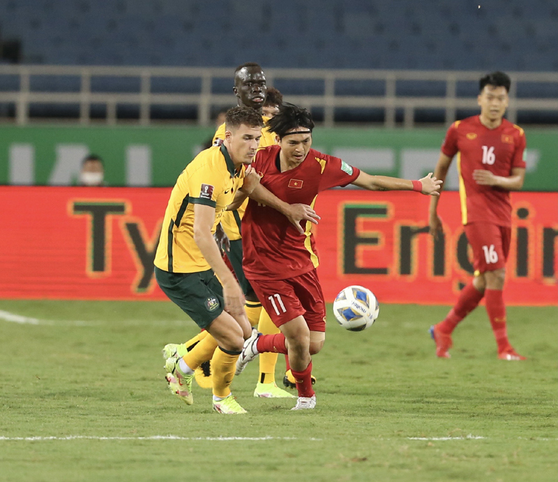 ĐT Việt Nam 0 - 1 ĐT Australia: Nỗ lực không thành - Ảnh 4