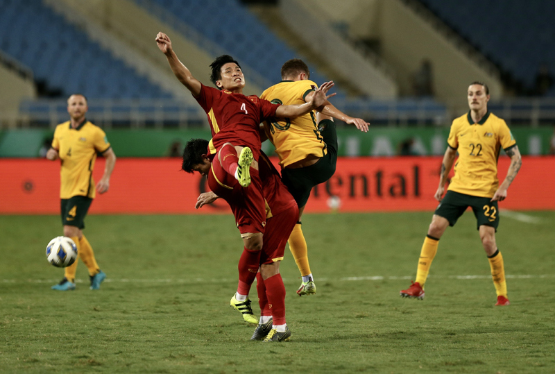 ĐT Việt Nam 0 - 1 ĐT Australia: Nỗ lực không thành - Ảnh 7
