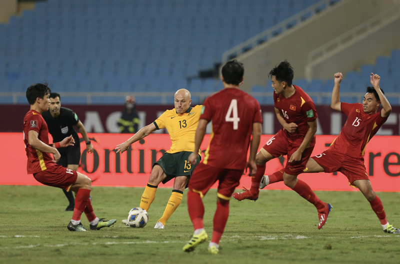 ĐT Việt Nam 0 - 1 ĐT Australia: Nỗ lực không thành - Ảnh 8