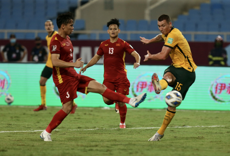 ĐT Việt Nam 0 - 1 ĐT Australia: Nỗ lực không thành - Ảnh 9