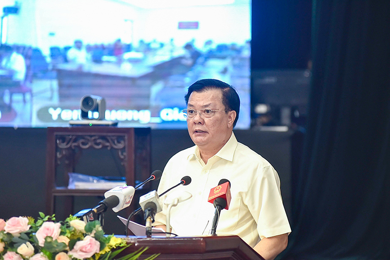 Bí thư Thành ủy Hà Nội Đinh Tiến Dũng: Tập trung tháo gỡ khó khăn, tạo thuận lợi thúc đẩy phát triển kinh tế, xã hội - Ảnh 1