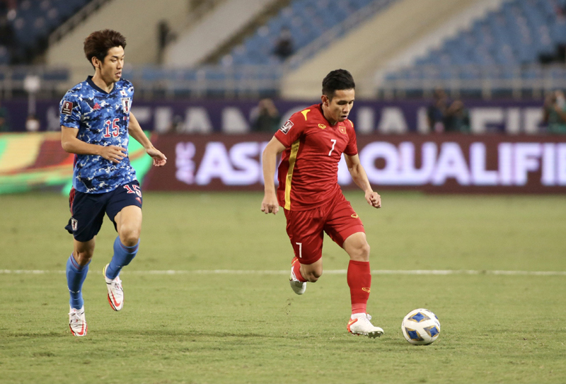 (Vòng loại World Cup) Việt Nam 0-1 Nhật Bản: Không có bất ngờ ở Mỹ Đình - Ảnh 5