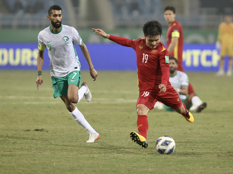 (VL World Cup 2022) Việt Nam 0-1 Arab Saudi: VAR lại cứu Việt Nam - Ảnh 3