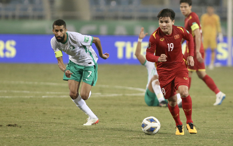 (VL World Cup 2022) Việt Nam 0-1 Arab Saudi: VAR lại cứu Việt Nam - Ảnh 4