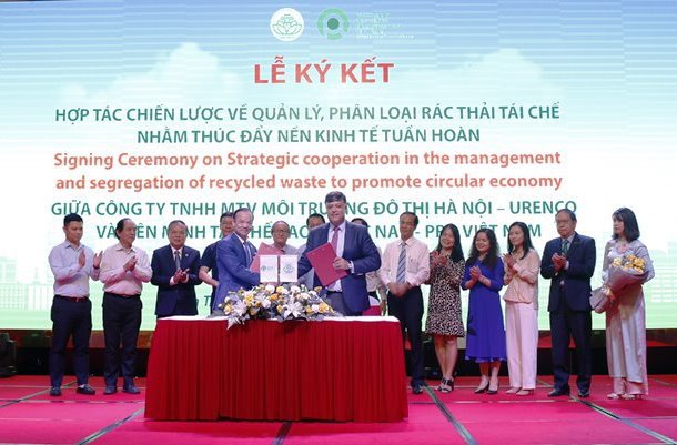 Liên minh Tái chế bao bì Việt Nam tham gia chương trình phân loại rác tái chế - Ảnh 1