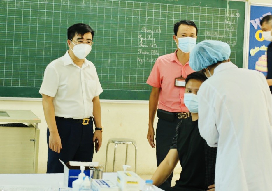 Quận Thanh Xuân: 5 ngày, hoàn thành tiêm chủng cho 22.631 người dân - Ảnh 2