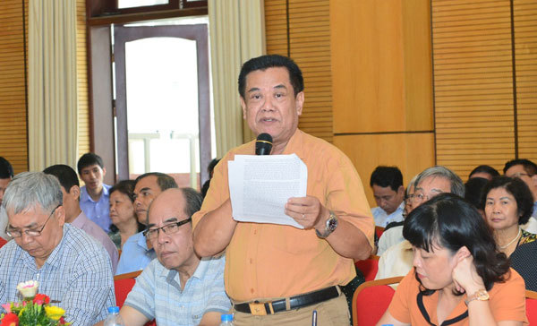 Chủ tịch Nguyễn Đức Chung: Chỉ hạn chế xe máy khi giao thông công cộng cải thiện tốt - Ảnh 2