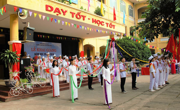 Hà Nội: Hơn 1,8 triệu học sinh náo nức dự lễ khai giảng năm học mới - Ảnh 21