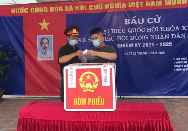 Hơn 5,4 triệu cử tri Thủ đô Hà Nội náo nức đi bầu cử đại biểu Quốc hội và HĐND các cấp nhiệm kỳ 2021 - 2026 - Ảnh 99