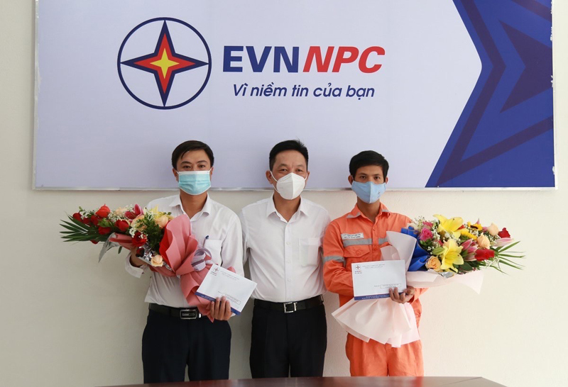 Tổng giám đốc Tập đoàn Điện lực Việt Nam gửi thư khen nhóm công tác của Điện lực Sapa kịp thời cứu 2 cháu bé thoát khỏi vụ hỏa hoạn - Ảnh 3