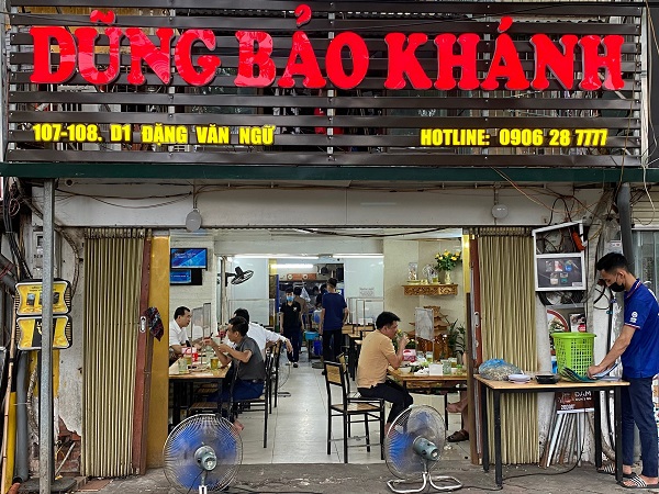 Hà Nội: Quán ăn đường phố, cà phê phản ứng nhanh sau chỉ đạo giãn cách - Ảnh 12