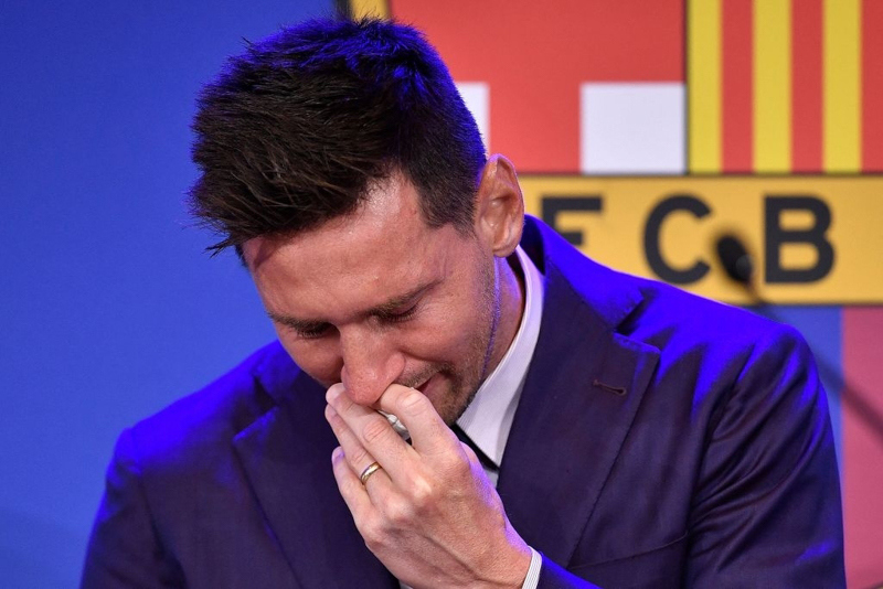 Messi rơi nước mắt khi nói lời chia tay Barcelona - Ảnh 2