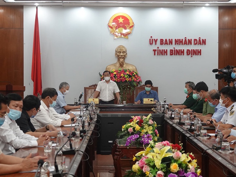 Bình Định: Dừng thêm một số hoạt động không thiết yếu, học sinh nghỉ hè trước 15/5 - Ảnh 1