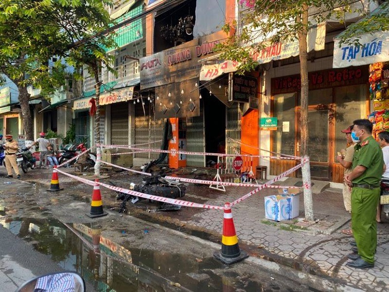 Quảng Ngãi: Cháy lớn ở cửa hàng kinh doanh đồ điện, cả gia đình thiệt mạng - Ảnh 2