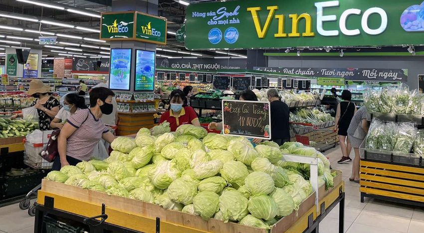 Hà Nội: Rau xanh tại chợ truyền thống tăng giá - Ảnh 1