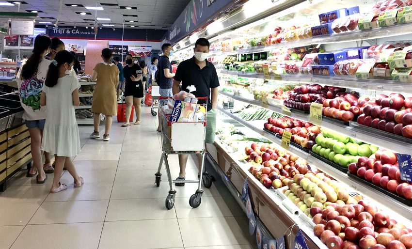 Hà Nội: Người dân bình tĩnh mua bán, hàng hóa dồi dào - Ảnh 1