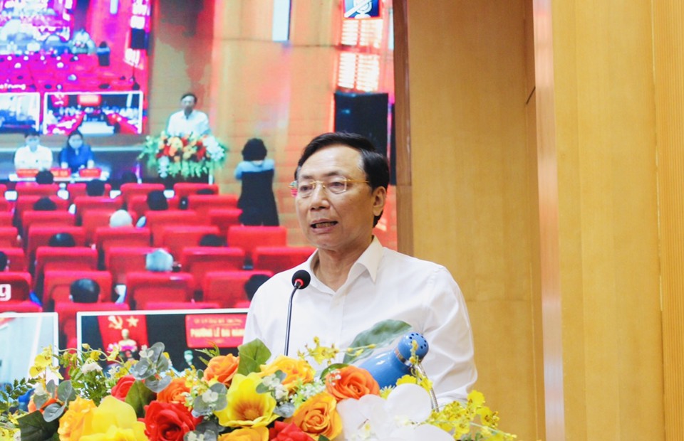 Phó Chủ tịch UBND TP Dương Đức Tuấn và các ứng viên đại biểu HĐND TP khóa XVI tiếp xúc cử tri quận Hai Bà Trưng - Ảnh 3