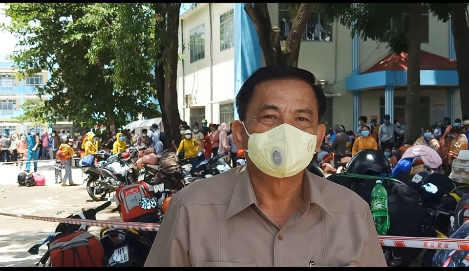 Niềm vui của hơn 1.200 công nhân ở Đồng Nai được về quê tránh dịch - Ảnh 5