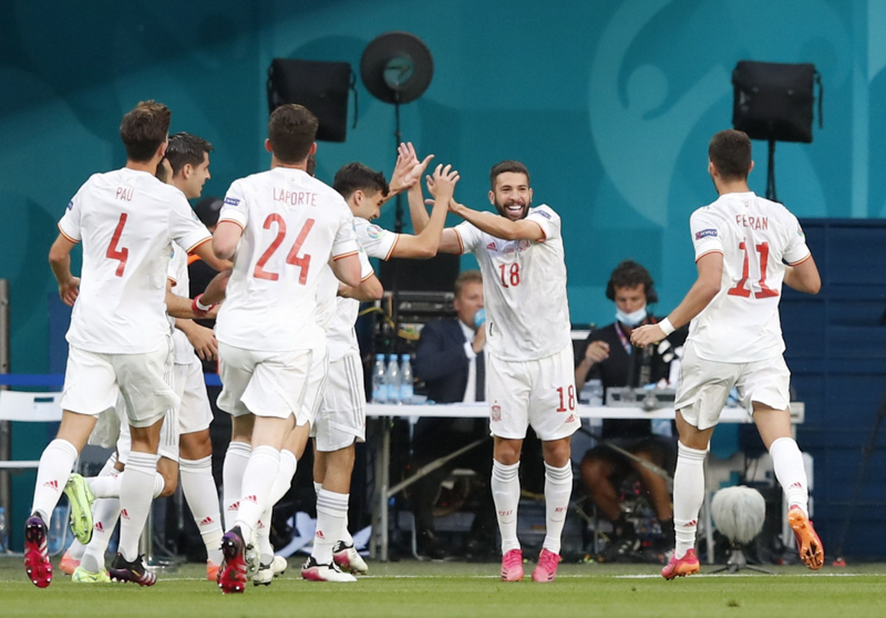 Tây Ban Nha vượt qua Thuỵ Sĩ sau màn đá luân lưu hú vía để vào bán kết EURO 2020 - Ảnh 1