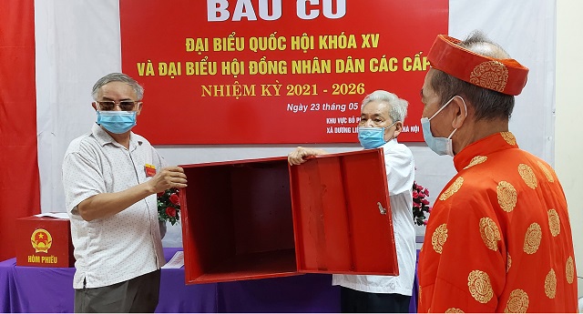 Hơn 5,4 triệu cử tri Thủ đô Hà Nội náo nức đi bầu cử đại biểu Quốc hội và HĐND các cấp nhiệm kỳ 2021 - 2026 - Ảnh 120