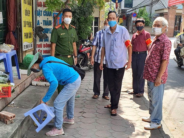 Quận Thanh Xuân: Sẽ đóng cửa cơ sở dịch vụ vi phạm quy định phòng, chống dịch - Ảnh 2