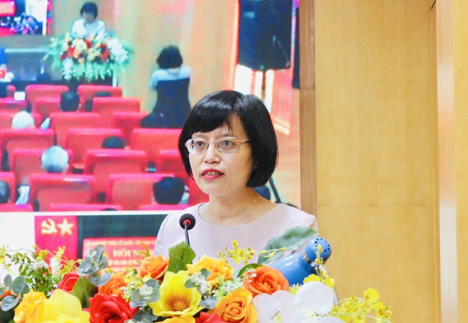 Phó Chủ tịch UBND TP Dương Đức Tuấn và các ứng viên đại biểu HĐND TP khóa XVI tiếp xúc cử tri quận Hai Bà Trưng - Ảnh 4