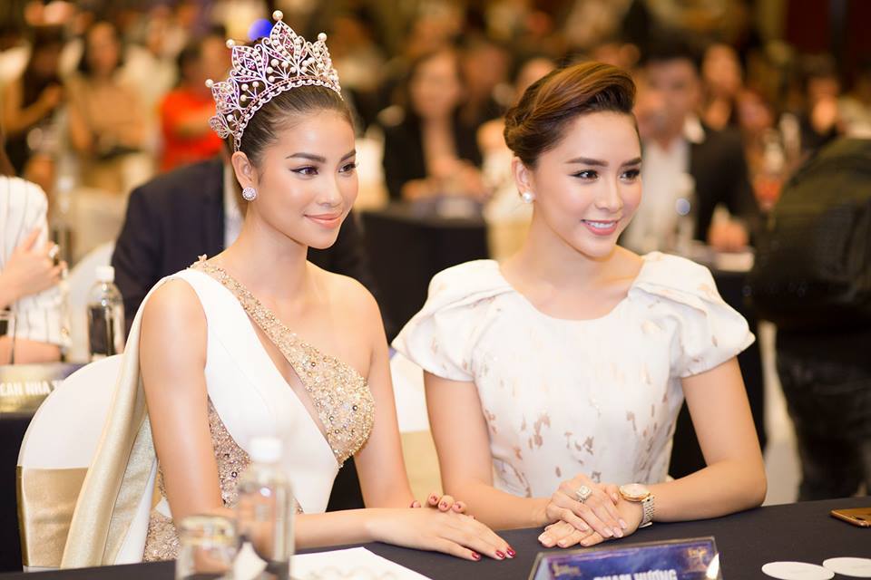 Phạm Hương "lấn át" Top 70 Hoa hậu Hoàn vũ Việt Nam 2017 - Ảnh 3