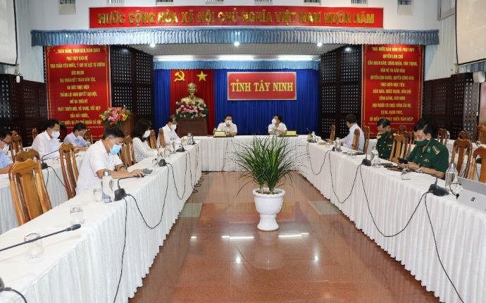 Tây Ninh: Quyết liệt, mạnh mẽ phòng, chống dịch Covid-19 trong tình hình mới - Ảnh 2