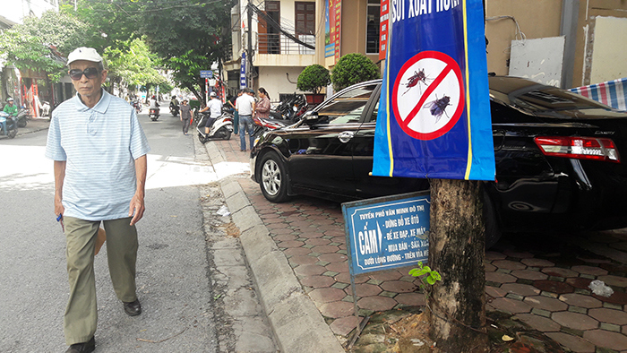 Tràn lan xe ô tô dừng đỗ sai quy định trên phố Nguyễn An Ninh - Ảnh 1